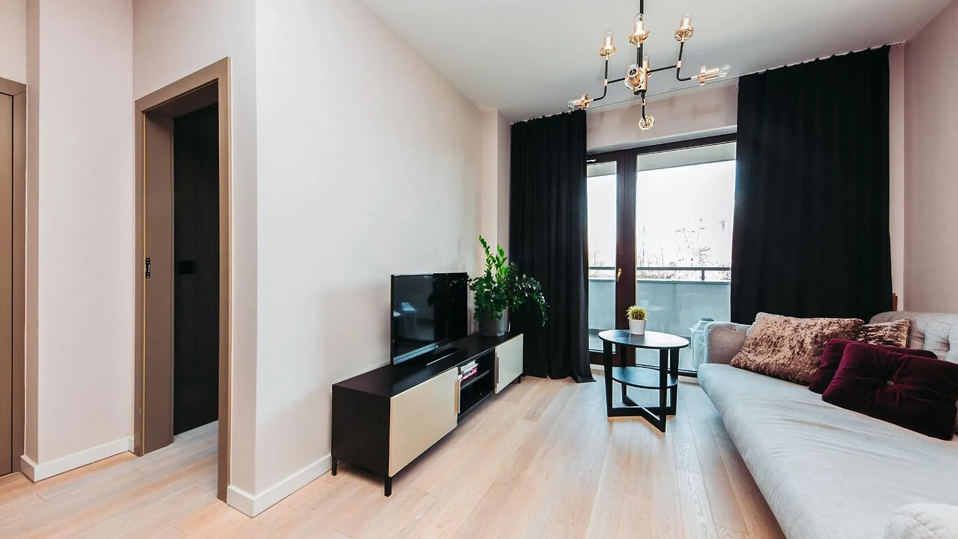 High Standard Close To The Center/Free Parking. Warsaw 0*,  Poland