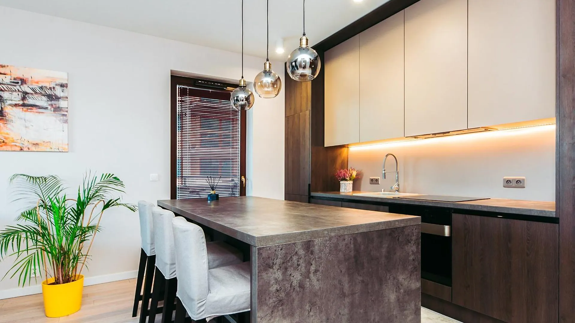 Apartment High Standard Close To The Center/Free Parking. Warsaw Poland